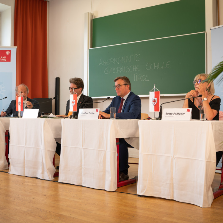 Pressekonferenz zum Projektstart: Anerkannte Europäische Schule im Großraum Innsbruck - Bild Nr. 10646