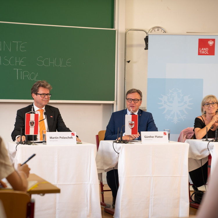 Pressekonferenz zum Projektstart: Anerkannte Europäische Schule im Großraum Innsbruck - Bild Nr. 10650