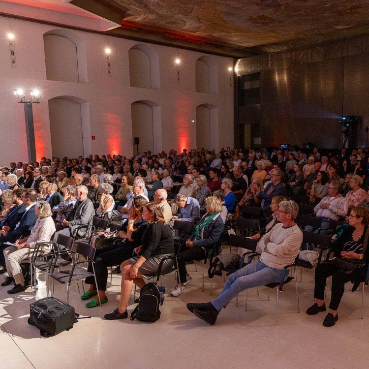 Science Talk > Künstliche Intelligenz - worauf vertrauen wir noch? 25. September 2023 - Bild Nr. 12735