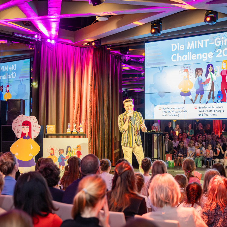 MINT Girls Challenge 29.04.2025 - Bild Nr. 15429
