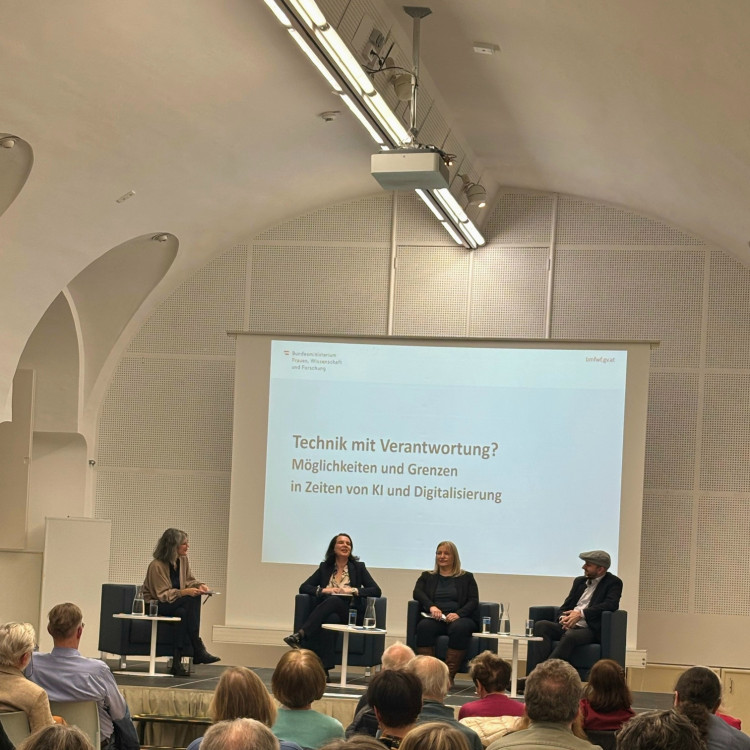 Science Talk > Technik mit Verantwortung? Möglichkeiten und Grenzen in Zeiten von KI und Digitalisierung - Bild Nr. 16507