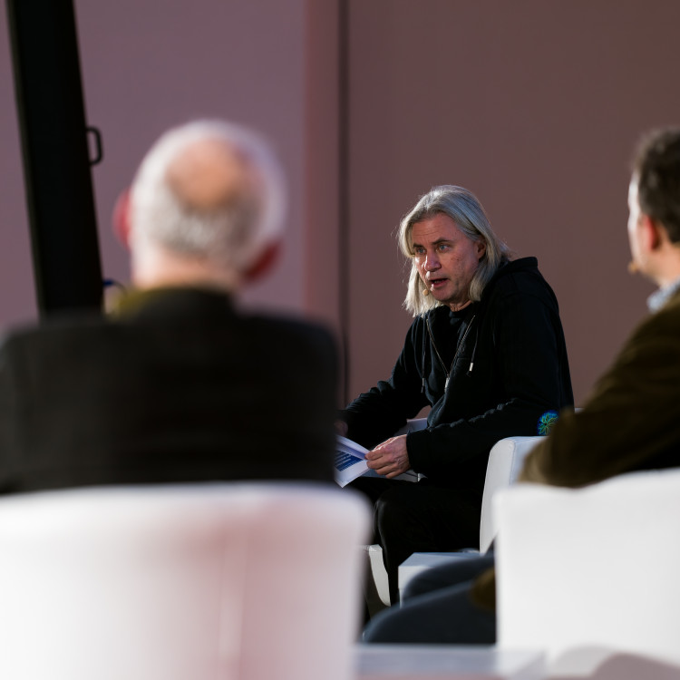 Science Talk > Optimismus trotz allem? Wie uns Wissenschaft und Forschung dabei helfen können, 23.1.2023 - Bild Nr. 11804