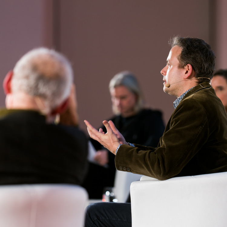 Science Talk > Optimismus trotz allem? Wie uns Wissenschaft und Forschung dabei helfen können, 23.1.2023 - Bild Nr. 11810