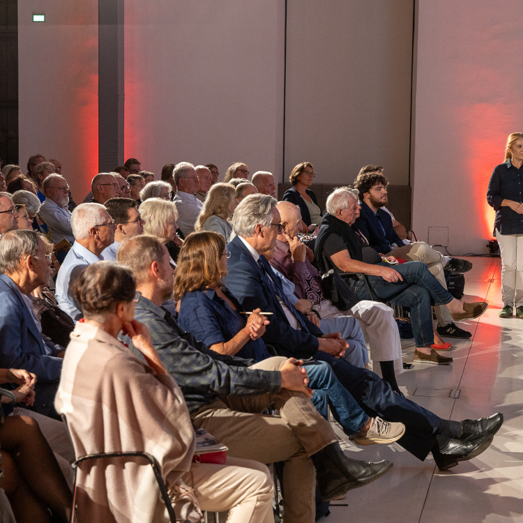 Science Talk > Künstliche Intelligenz - worauf vertrauen wir noch? 25. September 2023 - Bild Nr. 12740