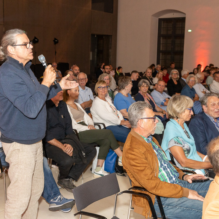 Science Talk > Künstliche Intelligenz - worauf vertrauen wir noch? 25. September 2023 - Bild Nr. 12744