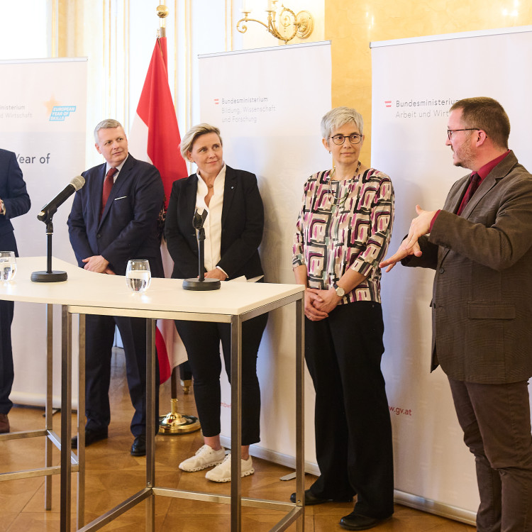 Verleihung des Österreichischen Staatspreises für Erwachsenenbildung 2024 - Bild Nr. 13401