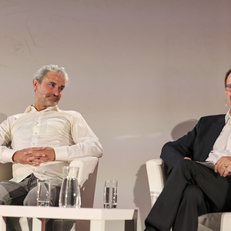 Science Talk > Was ist die Kunst der Politik? Herausforderungen durch Desinformation und Fake News am 9. September 2024 - Bild Nr. 13939