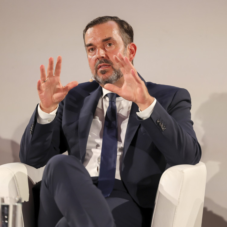 Science Talk > Was ist die Kunst der Politik? Herausforderungen durch Desinformation und Fake News am 9. September 2024 - Bild Nr. 13943