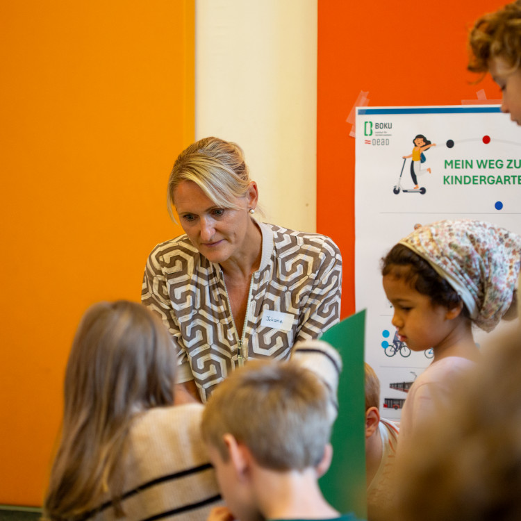 Forschung von klein auf: Wissenschaftsbotschafter:innen besuchen Kindergärten und Horte - Bild Nr. 16149