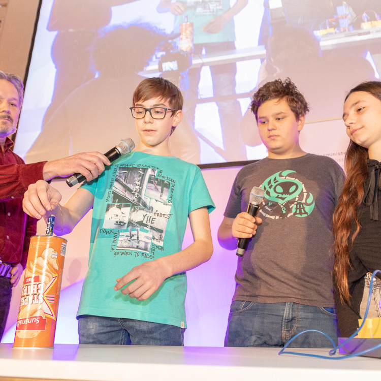 Science Experts - Bild Nr. 8134