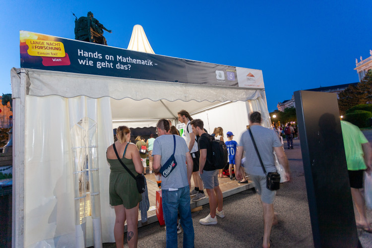 Lange Nacht der Forschung 2022, Maria Theresien-Platz
