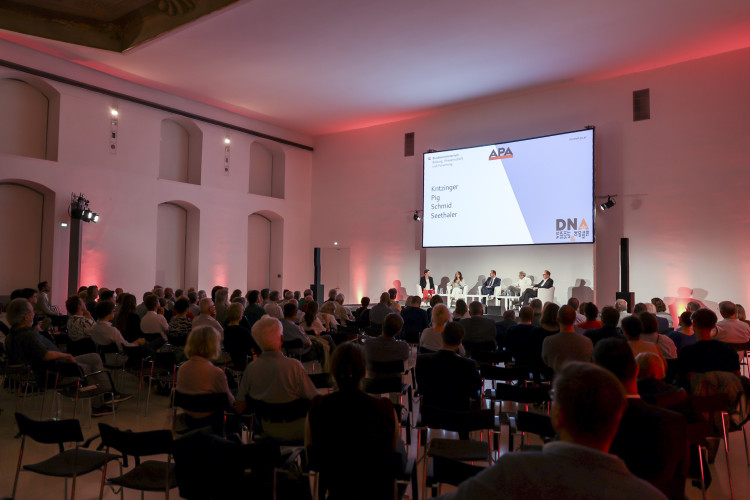 Science Talk > Was ist die Kunst der Politik? Herausforderungen durch Desinformation und Fake News am 9. September 2024 - Bild Nr. 13928 - Vorschau