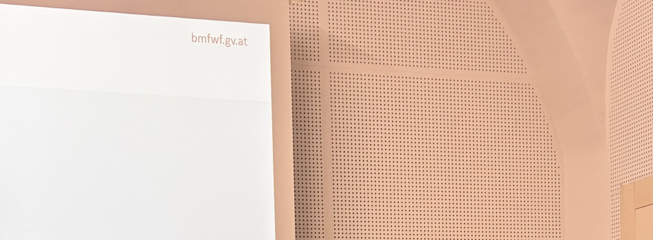 Science Talk > Friedens- und Konfliktforschung Welcehn Beitrag kann sie zur aktuellen weltpolitischen Lage leisten? - Bild Nr. 16628