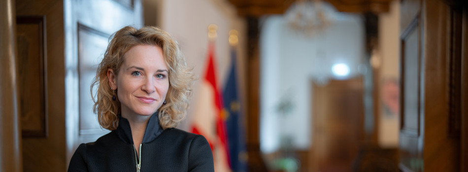 Bundesministerin Eva-Maria Holzleitner - Bild Nr. 16816